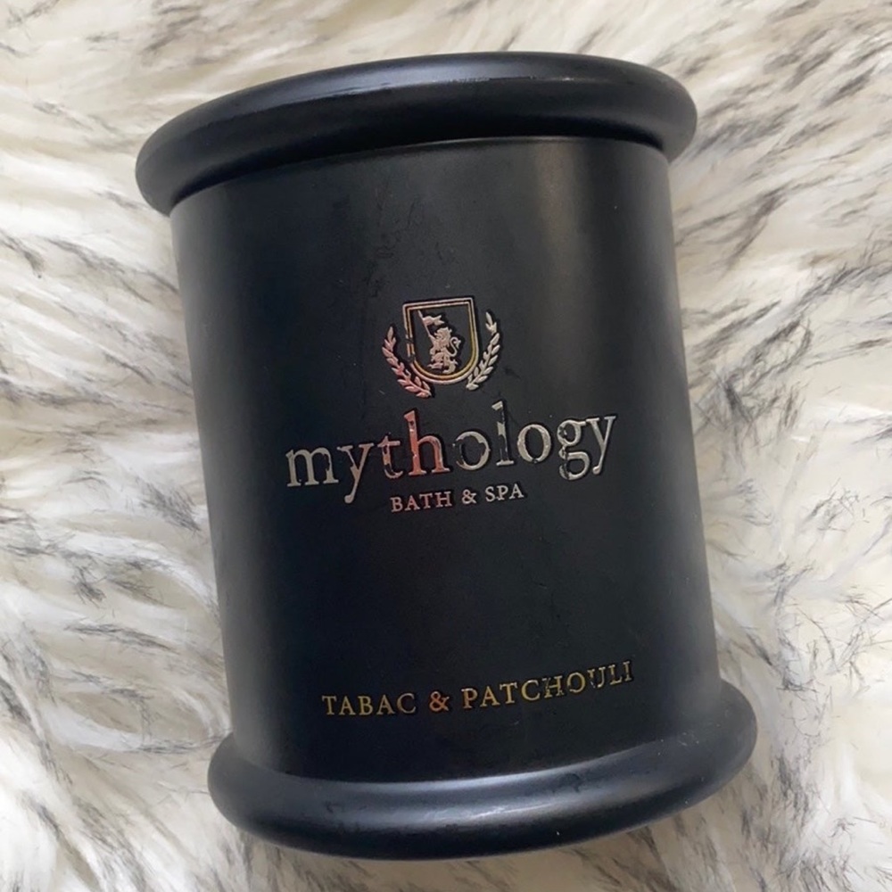 NWT MYTHOLOGY Scented Candle Tabac & Patchouli